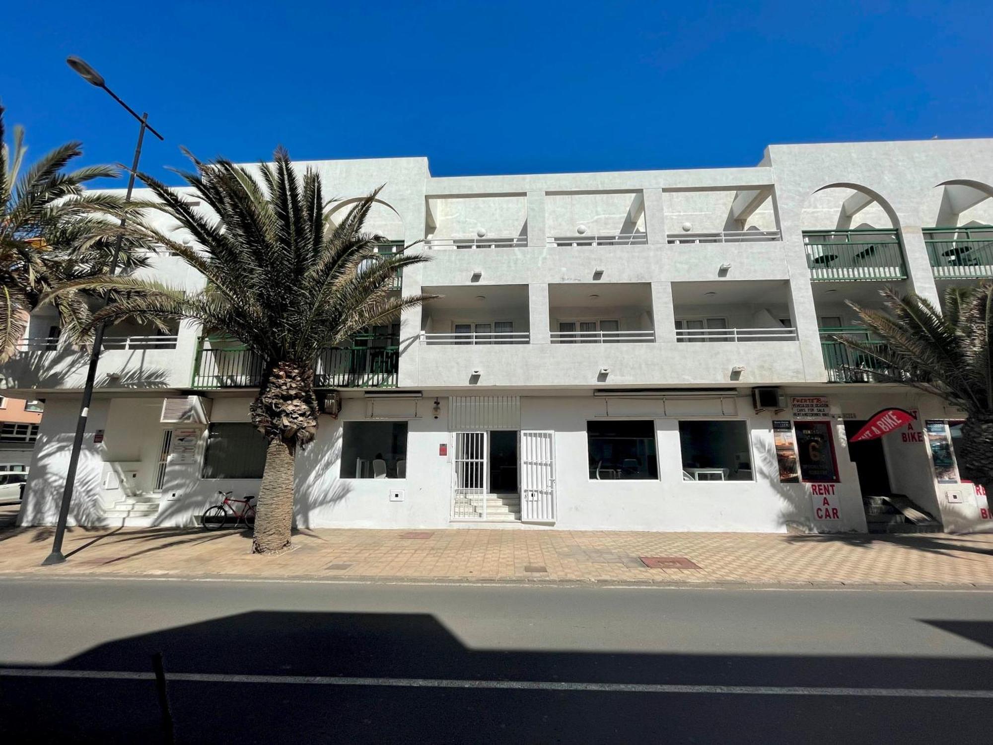 Corralejo Coliving By Amazzzing Travel Vandrarhem Exteriör bild